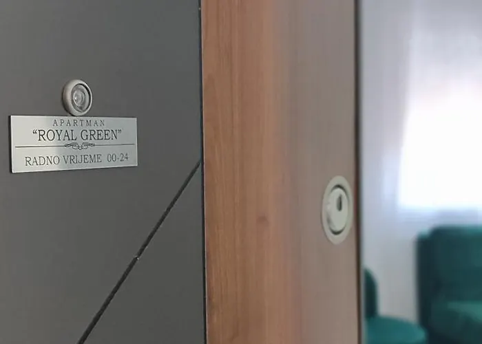 Royal 아파트 도보이